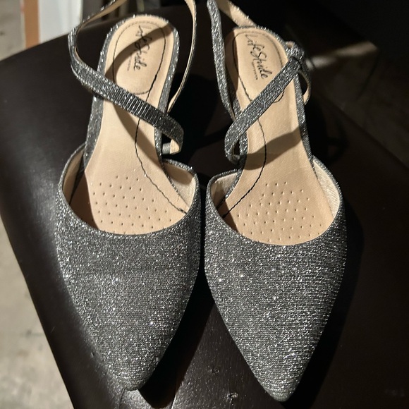 Life Stride Silver Slingback Flats - Picture 4 of 6